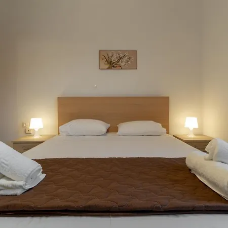 Evelina Traditional Cycladic Hill House Vila
