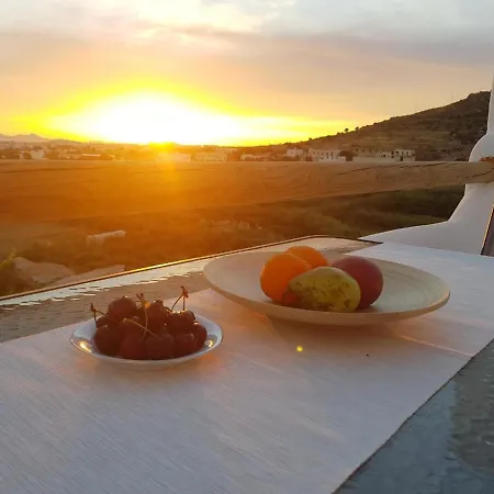 Evelina Traditional Cycladic Hill House Vila